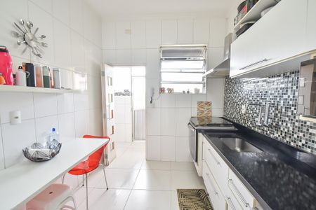 Apartamento à venda com 97m², 2 quartos e 1 vaga Apartamento à venda com 97m², 2 quartos e 1 vagaCozinha