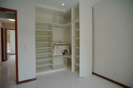 Casa à venda com 247m², 4 quartos e 2 vagasQuarto 2