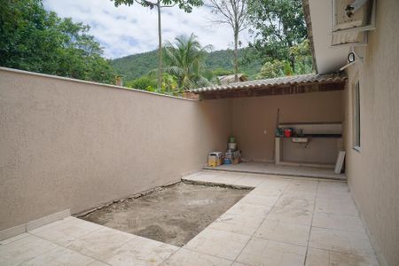 Casa à venda com 247m², 4 quartos e 2 vagasÁrea externa