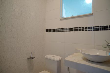 Casa à venda com 247m², 4 quartos e 2 vagasLavabo