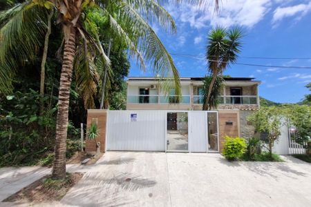 Casa à venda com 247m², 4 quartos e 2 vagasFachada