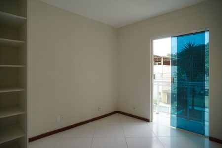 Casa à venda com 247m², 4 quartos e 2 vagasQuarto 2