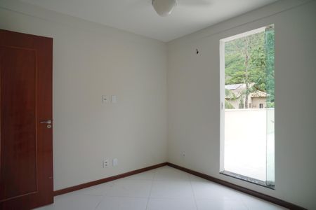 Casa à venda com 247m², 4 quartos e 2 vagasQuarto 4