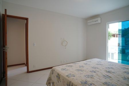 Casa à venda com 247m², 4 quartos e 2 vagasQuarto 3