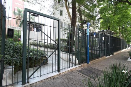 Apartamento para alugar com 89m², 2 quartos e 1 vagaFachada e Portaria