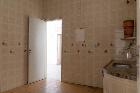 Casa à venda com 210m², 5 quartos e 4 vagas Casa à venda com 210m², 5 quartos e 4 vagasCozinha