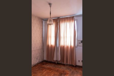 Casa à venda com 210m², 5 quartos e 4 vagas Casa à venda com 210m², 5 quartos e 4 vagasSuíte