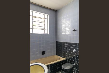 Casa à venda com 210m², 5 quartos e 4 vagas Casa à venda com 210m², 5 quartos e 4 vagasBanheiro da Suíte