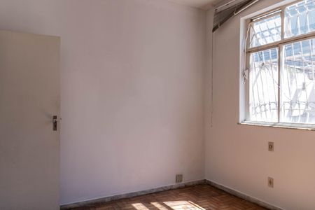 Casa à venda com 210m², 5 quartos e 4 vagas Casa à venda com 210m², 5 quartos e 4 vagasQuarto 2