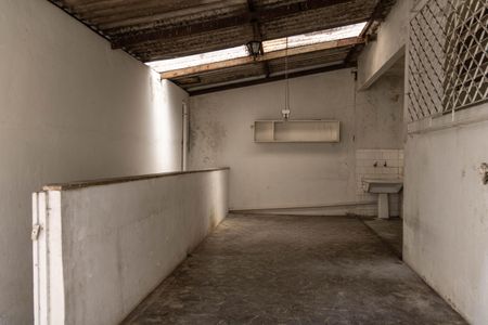 Casa à venda com 210m², 5 quartos e 4 vagas Casa à venda com 210m², 5 quartos e 4 vagasÁrea externa