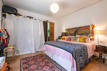 Casa à venda com 180m², 4 quartos e sem vagaSuíte