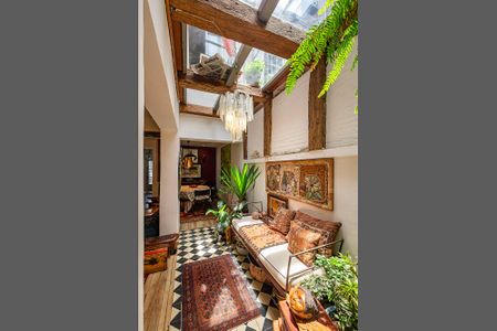 Casa à venda com 180m², 4 quartos e sem vagaSala