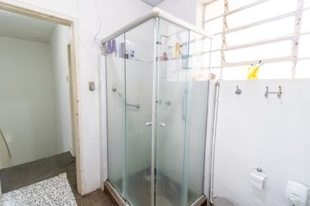 Casa à venda com 298m², 4 quartos e 3 vagas Casa à venda com 298m², 4 quartos e 3 vagasBanheiro