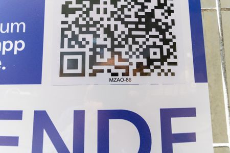 Casa à venda com 298m², 4 quartos e 3 vagas Casa à venda com 298m², 4 quartos e 3 vagasPlaquinha