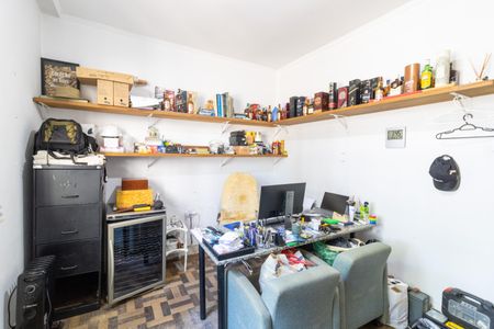 Casa à venda com 298m², 4 quartos e 3 vagas Casa à venda com 298m², 4 quartos e 3 vagasEscritório