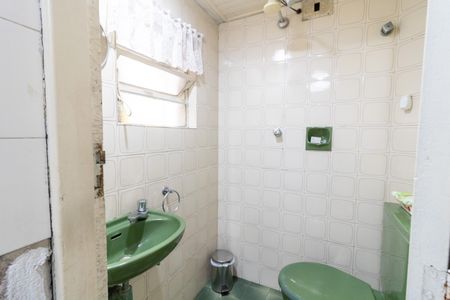 Casa à venda com 298m², 4 quartos e 3 vagas Casa à venda com 298m², 4 quartos e 3 vagasBanheiro de serviço