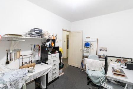 Casa à venda com 298m², 4 quartos e 3 vagas Casa à venda com 298m², 4 quartos e 3 vagasQuarto 2