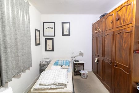 Casa à venda com 298m², 4 quartos e 3 vagas Casa à venda com 298m², 4 quartos e 3 vagasQuarto 1