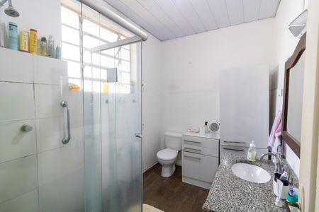 Casa à venda com 298m², 4 quartos e 3 vagas Casa à venda com 298m², 4 quartos e 3 vagasBanheiro