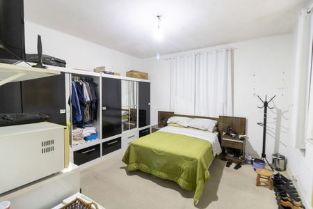 Casa à venda com 298m², 4 quartos e 3 vagas Casa à venda com 298m², 4 quartos e 3 vagasQuarto 3