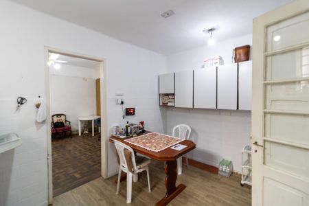 Casa à venda com 298m², 4 quartos e 3 vagas Casa à venda com 298m², 4 quartos e 3 vagasCozinha