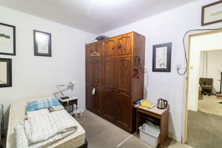 Casa à venda com 298m², 4 quartos e 3 vagas Casa à venda com 298m², 4 quartos e 3 vagasQuarto 1