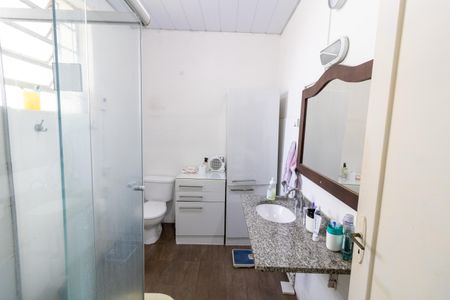 Casa à venda com 298m², 4 quartos e 3 vagas Casa à venda com 298m², 4 quartos e 3 vagasBanheiro