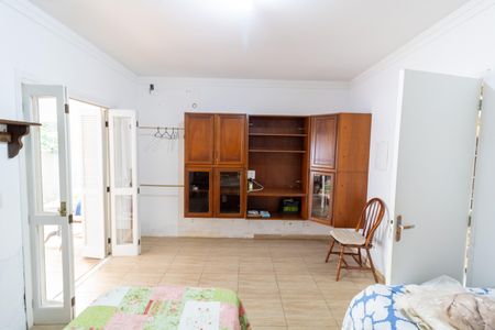 Casa à venda com 298m², 4 quartos e 3 vagas Casa à venda com 298m², 4 quartos e 3 vagasSuíte