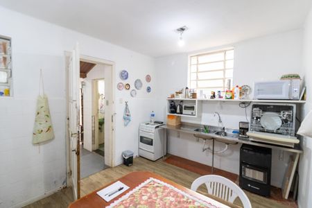 Casa à venda com 298m², 4 quartos e 3 vagas Casa à venda com 298m², 4 quartos e 3 vagasCozinha