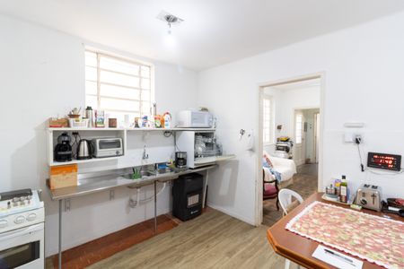 Casa à venda com 298m², 4 quartos e 3 vagas Casa à venda com 298m², 4 quartos e 3 vagasCozinha