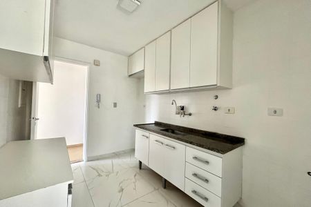 Apartamento à venda com 70m², 2 quartos e sem vaga Apartamento à venda com 70m², 2 quartos e sem vagaCozinha