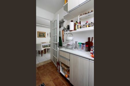 Apartamento à venda com 74m², 1 quarto e 1 vagaCozinha