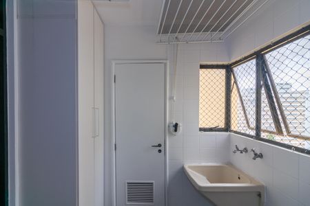 Apartamento para alugar com 101m², 3 quartos e 2 vagas Apartamento para alugar com 101m², 3 quartos e 2 vagasÁrea de Serviço