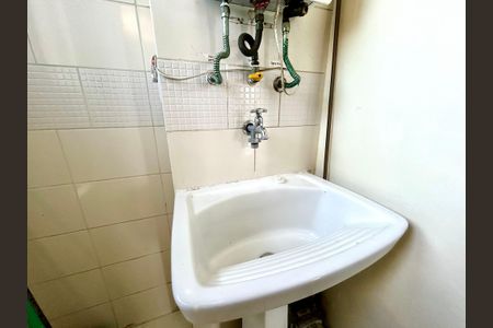 Apartamento à venda com 60m², 2 quartos e 1 vaga Apartamento à venda com 60m², 2 quartos e 1 vagaÁrea de Serviço