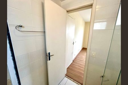Apartamento à venda com 60m², 2 quartos e 1 vaga Apartamento à venda com 60m², 2 quartos e 1 vagaBanheiro da Suíte
