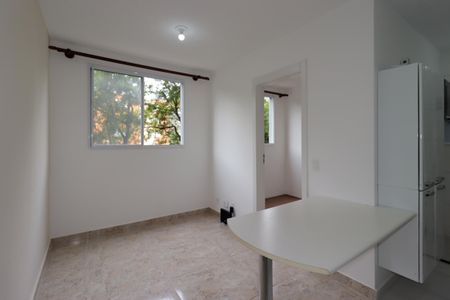 Sala de apartamento para alugar com 2 quartos, 35m² em Santa Maria, Santo André