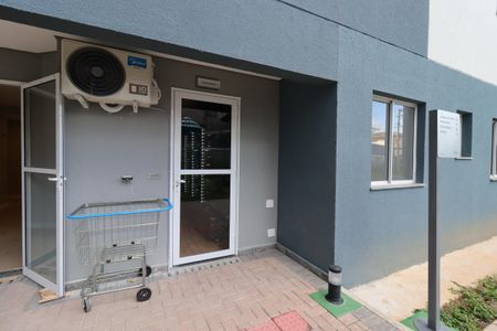 Apartamento para alugar com 35m², 2 quartos e sem vagaÁrea Comum - Mercadinho 24h