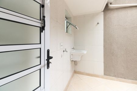 Casa de condomínio à venda com 120m², 3 quartos e 3 vagasÁrea de Serviço 