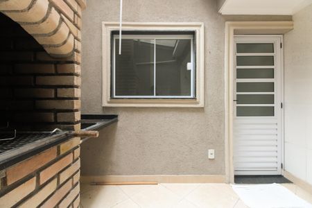 Casa de condomínio à venda com 120m², 3 quartos e 3 vagasChurrasqueira 