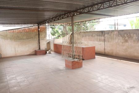 Casa para alugar com 381m², 2 quartos e 2 vagasterraço