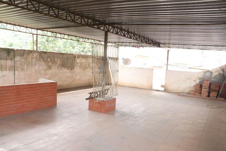 Casa para alugar com 381m², 2 quartos e 2 vagasterraço