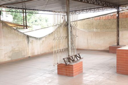 Casa para alugar com 381m², 2 quartos e 2 vagasterraço