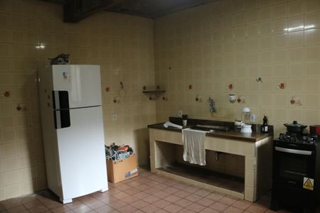 Casa para alugar com 381m², 2 quartos e 2 vagasCozinha