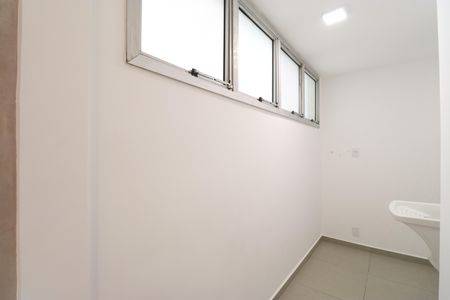Apartamento à venda com 115m², 2 quartos e 1 vagaÁrea de Serviço