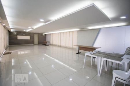 Apartamento à venda com 115m², 2 quartos e 1 vaga Apartamento à venda com 115m², 2 quartos e 1 vagaÁrea comum - Salão de festas