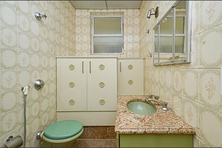 Apartamento à venda com 150m², 4 quartos e 2 vagasBanheiro Social