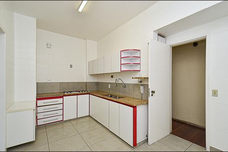 Apartamento à venda com 150m², 4 quartos e 2 vagasCozinha