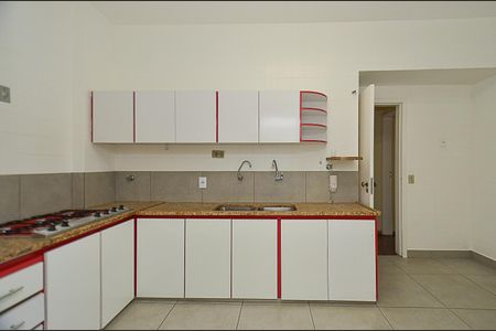 Apartamento à venda com 150m², 4 quartos e 2 vagasCozinha