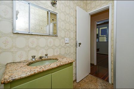 Apartamento à venda com 150m², 4 quartos e 2 vagasBanheiro Social