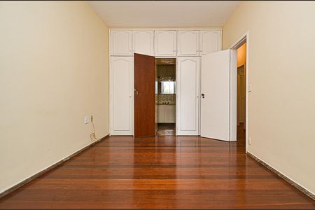 Apartamento à venda com 150m², 4 quartos e 2 vagasSuíte